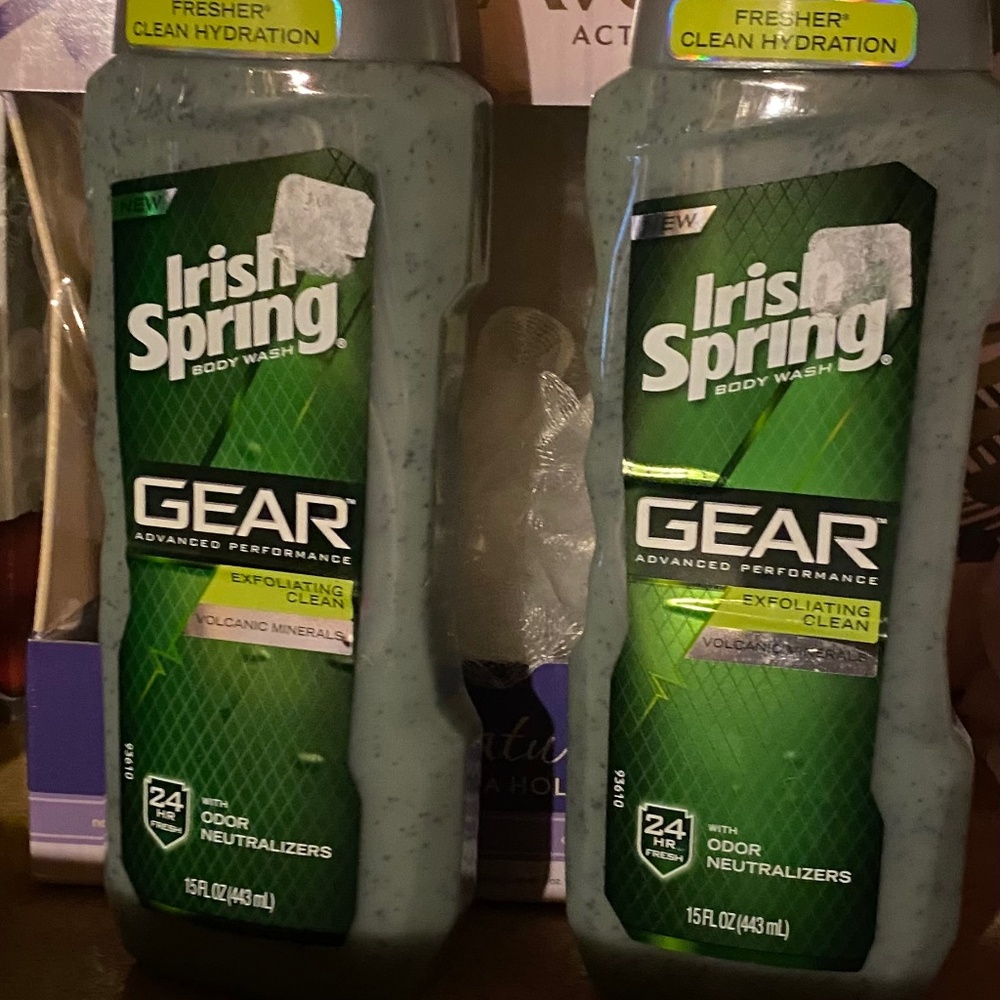 Irish Spring Body Wash Gear Exfoliating Clean Volcanic Minerals 15 Fl Oz New